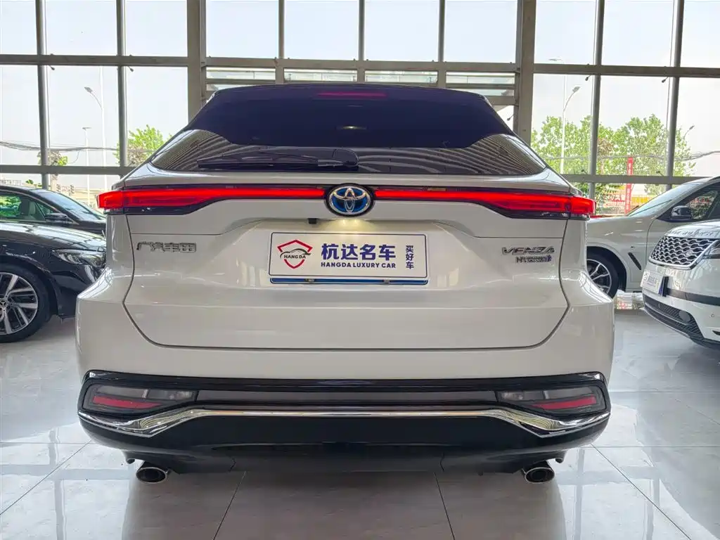 Toyota Venza 2023 2.5L Smart Hybrid FWD Luxury фото 5