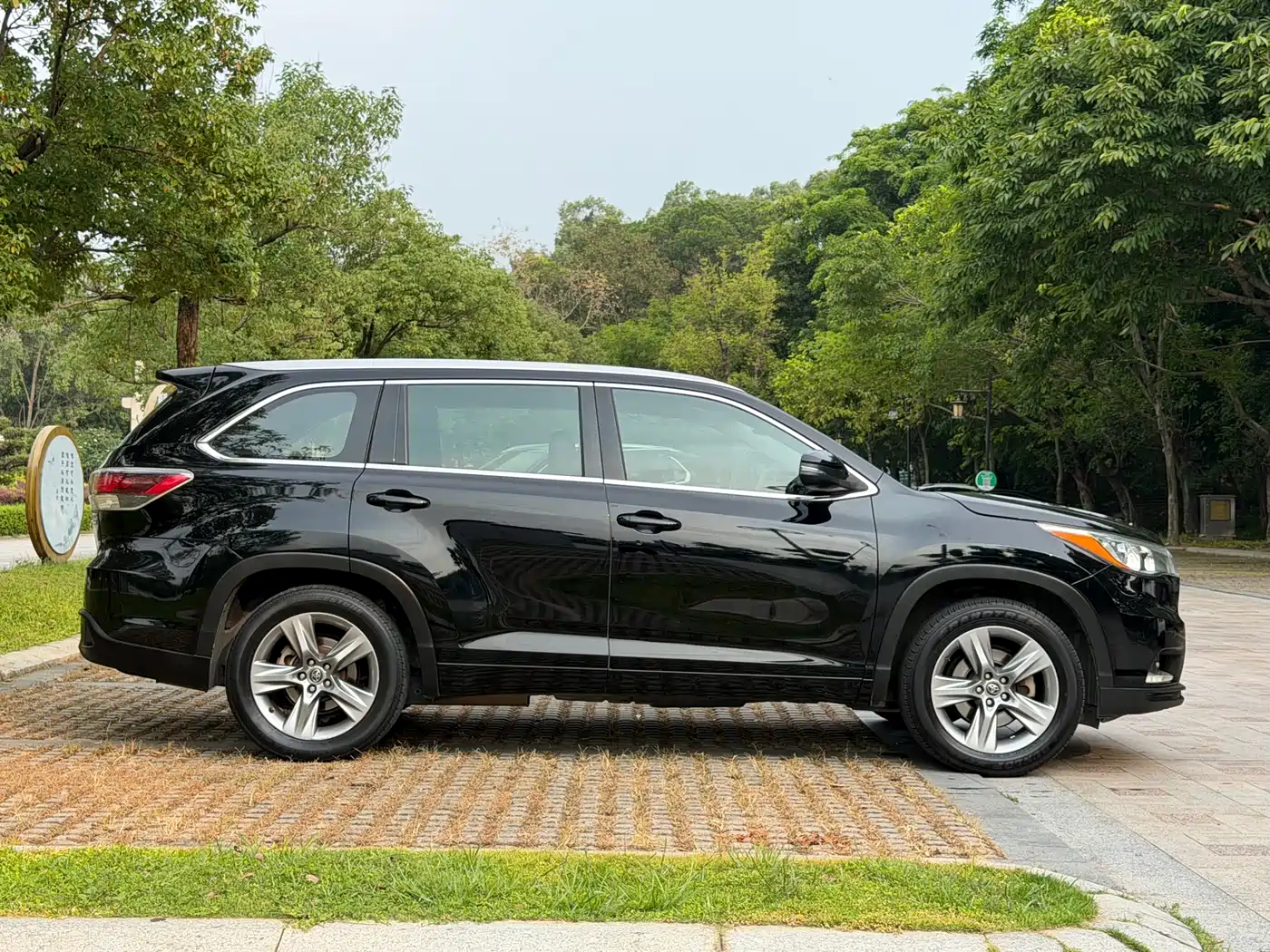 Toyota Highlander 2017 2.0T 4WD Premium 7-Seater фото 19