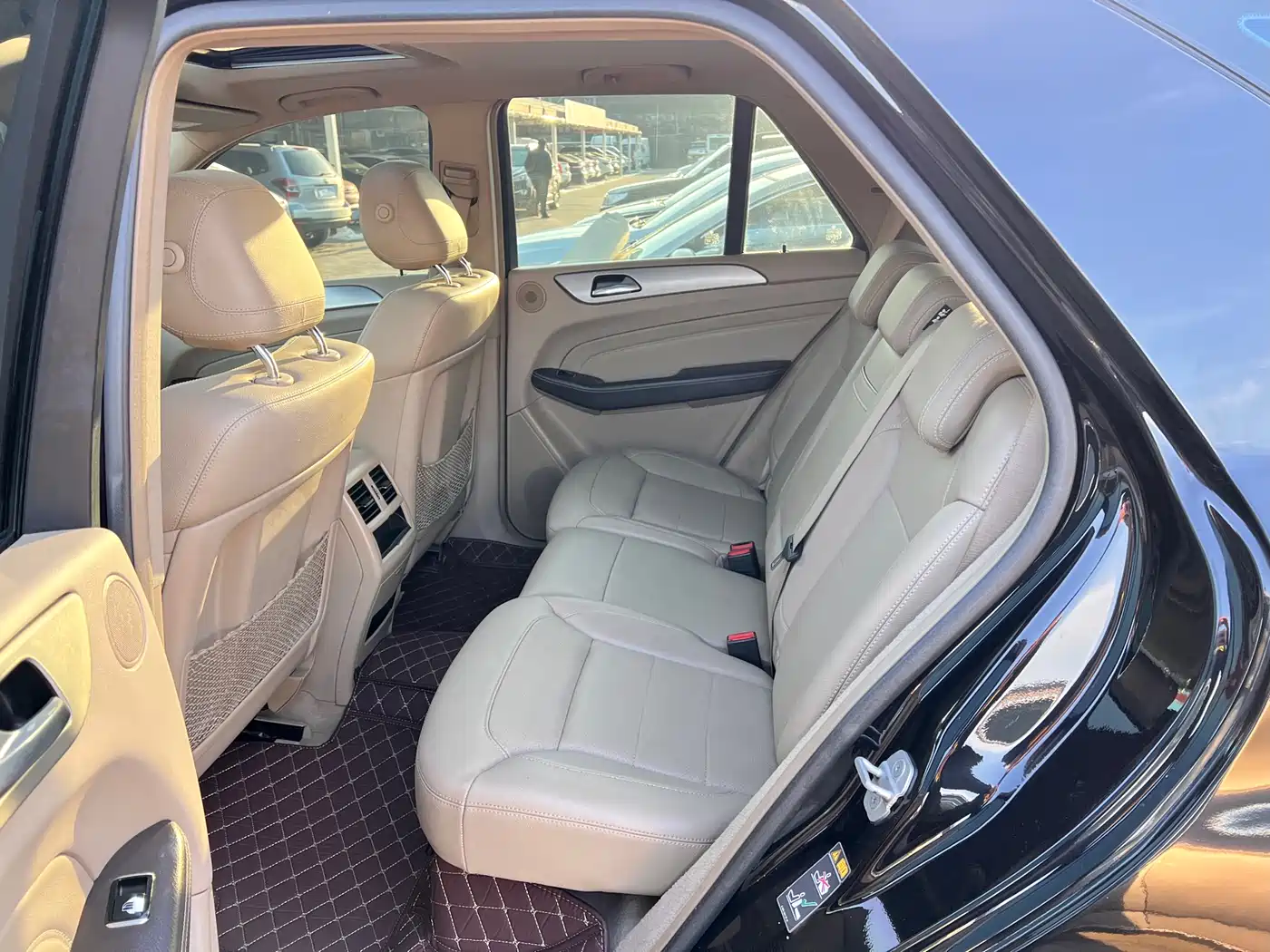 Mercedes-Benz M-Class 2015 ML 320 4MATIC фото 13