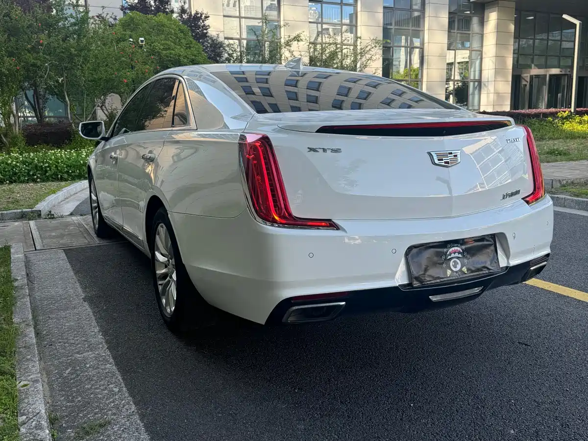 Cadillac XTS 2018 28T Elite фото 14