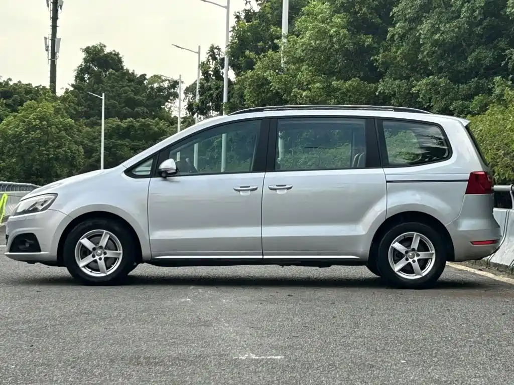 SEAT Alhambra 2014 2013 1.8TSI Luxury Euro V