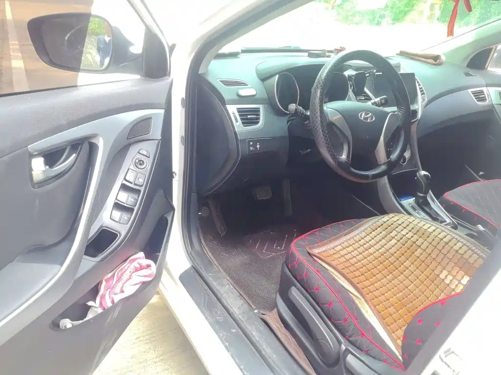 Hyundai Langdong 2015 2015 1.6L Auto Premium