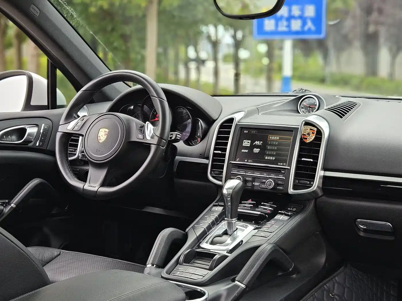 صورة 19 - Porsche Cayenne