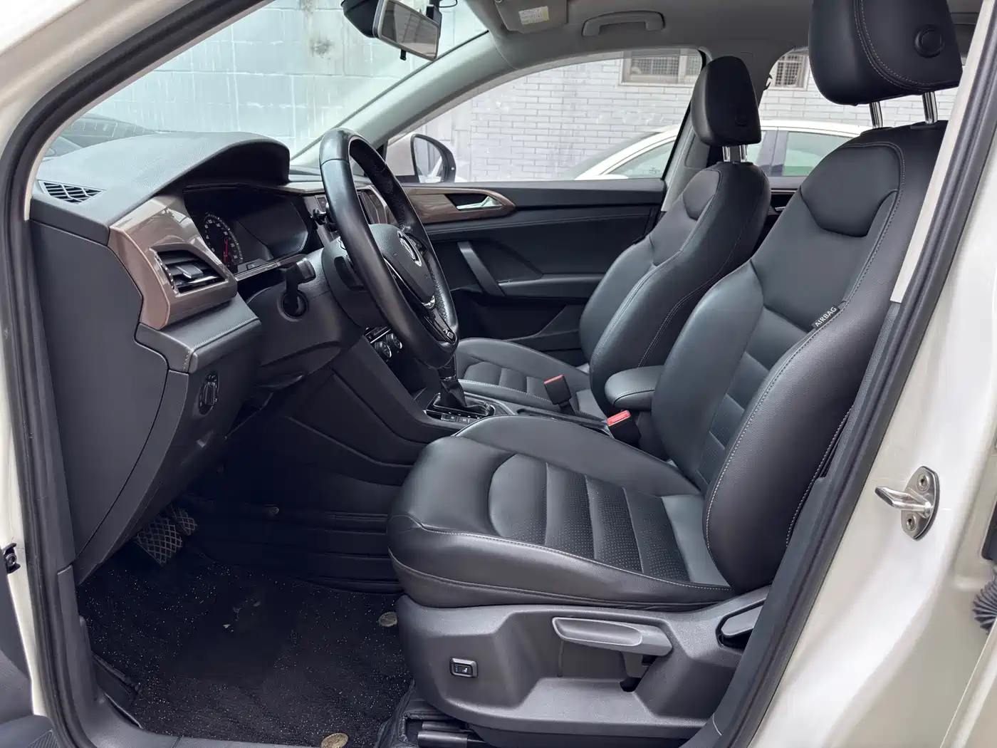 Volkswagen Tharu 2019 330TSI AWD Luxury Edition China VI фото 4