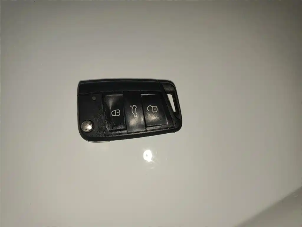 VOLKSWAGEN TU KAI