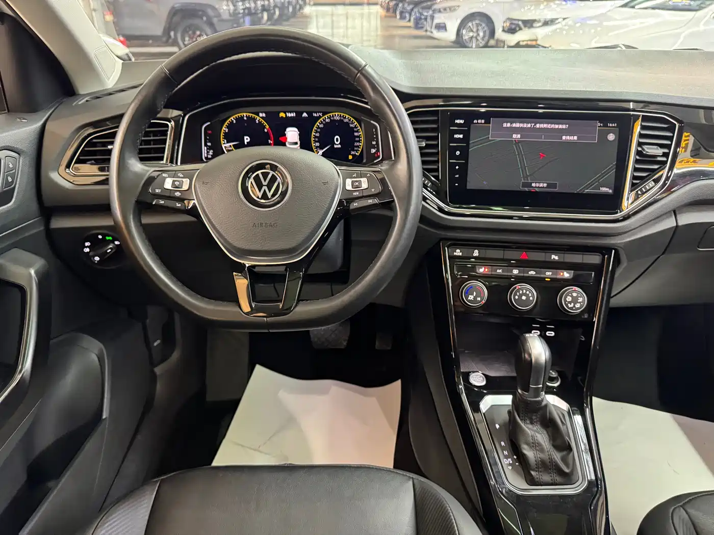 VOLKSWAGEN T ROC EXPLORING SONGS