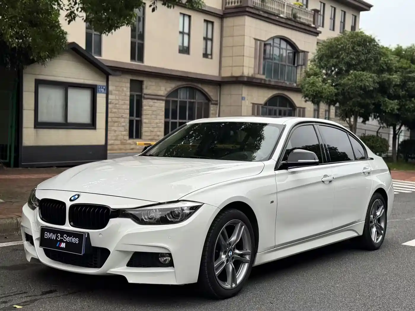 BMW 3 Series 2019 320Li M Sport Black Night Edition