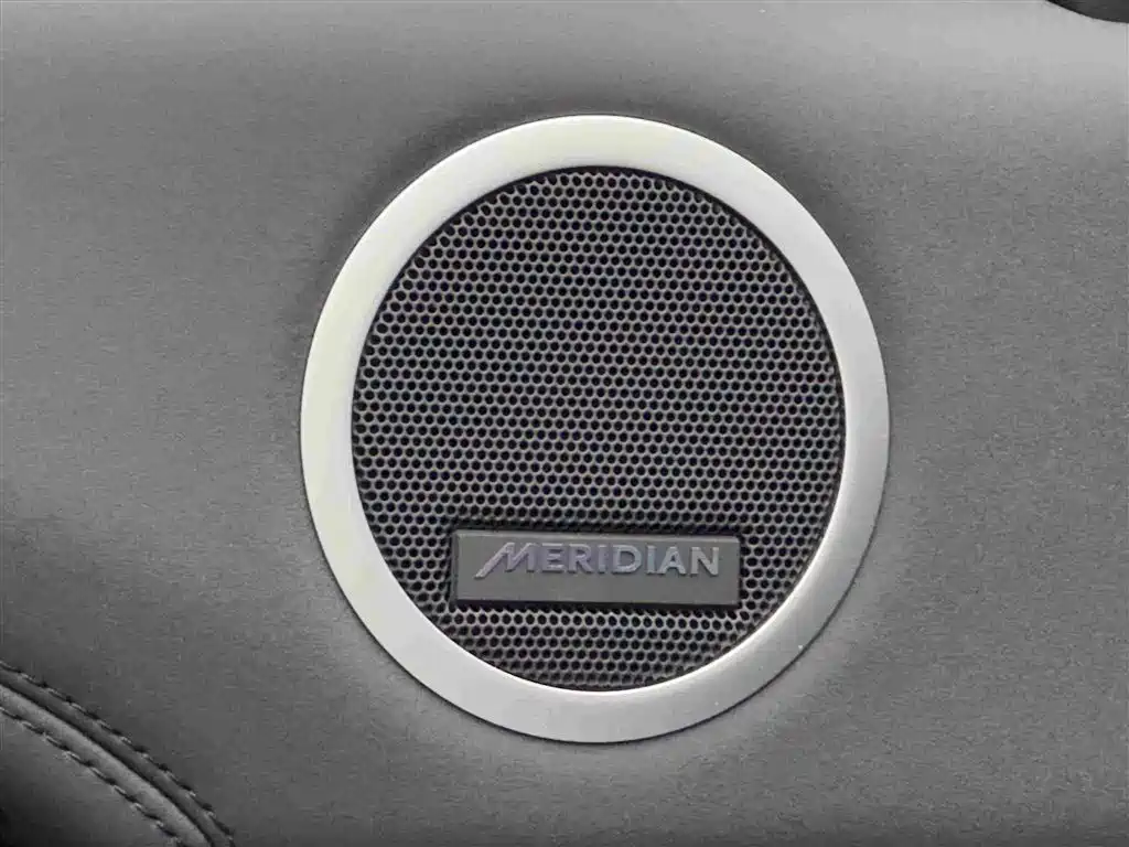 Land Rover Discovery 2026 2025 360PS S