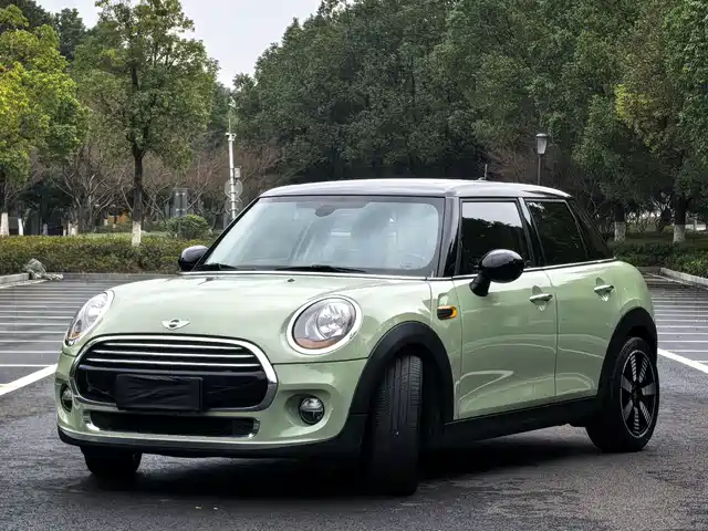MINI 