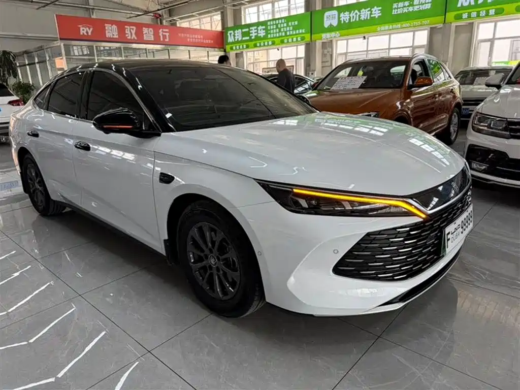 BYD Qin L 2025 DM-i Smart Drive Edition 80KM Leading