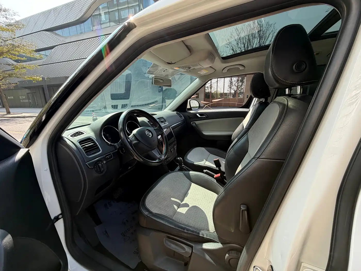Škoda Yeti 2017 TSI280 DSG Advance фото 8