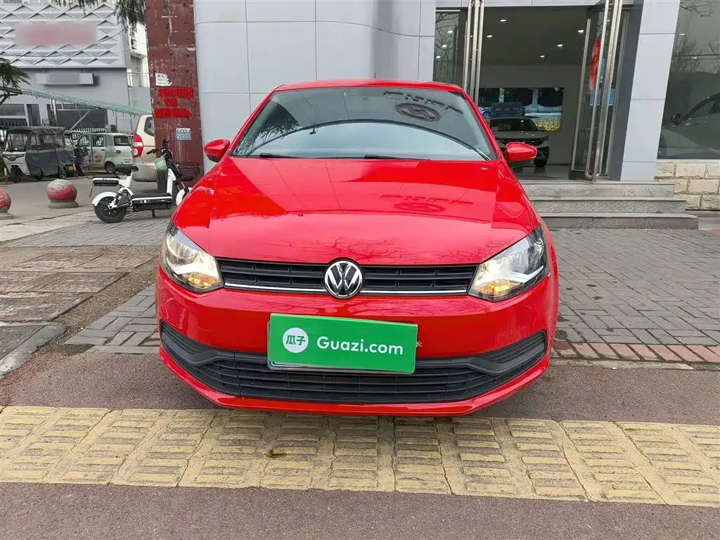 Volkswagen Polo 2016 1.4L Automatic Trend фото 3
