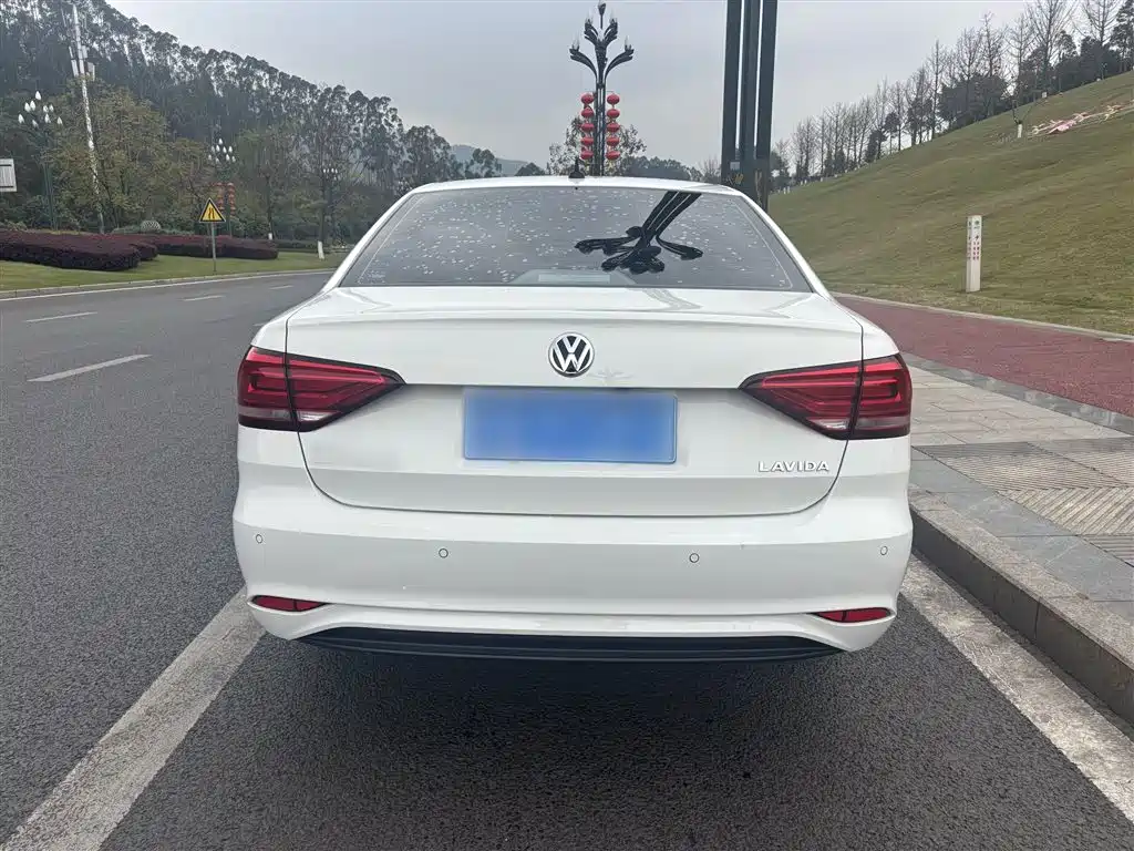 Volkswagen Lavida 2019 Lavida Start 1.5L Auto Trend (China VI) фото 13