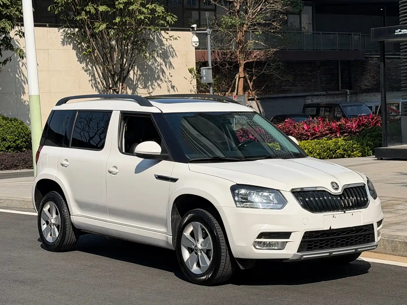 Škoda Yeti 2017 TSI280 DSG Advance фото 3