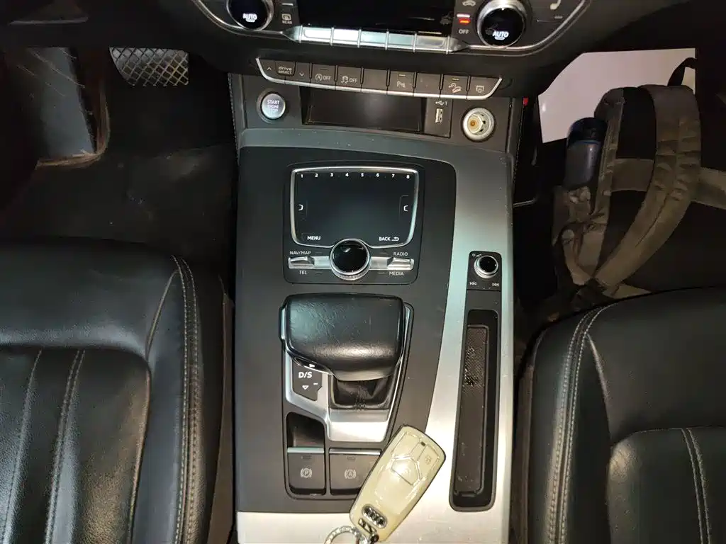 Audi Q5L 2020 40 TFSI Prestige Fashion фото 14