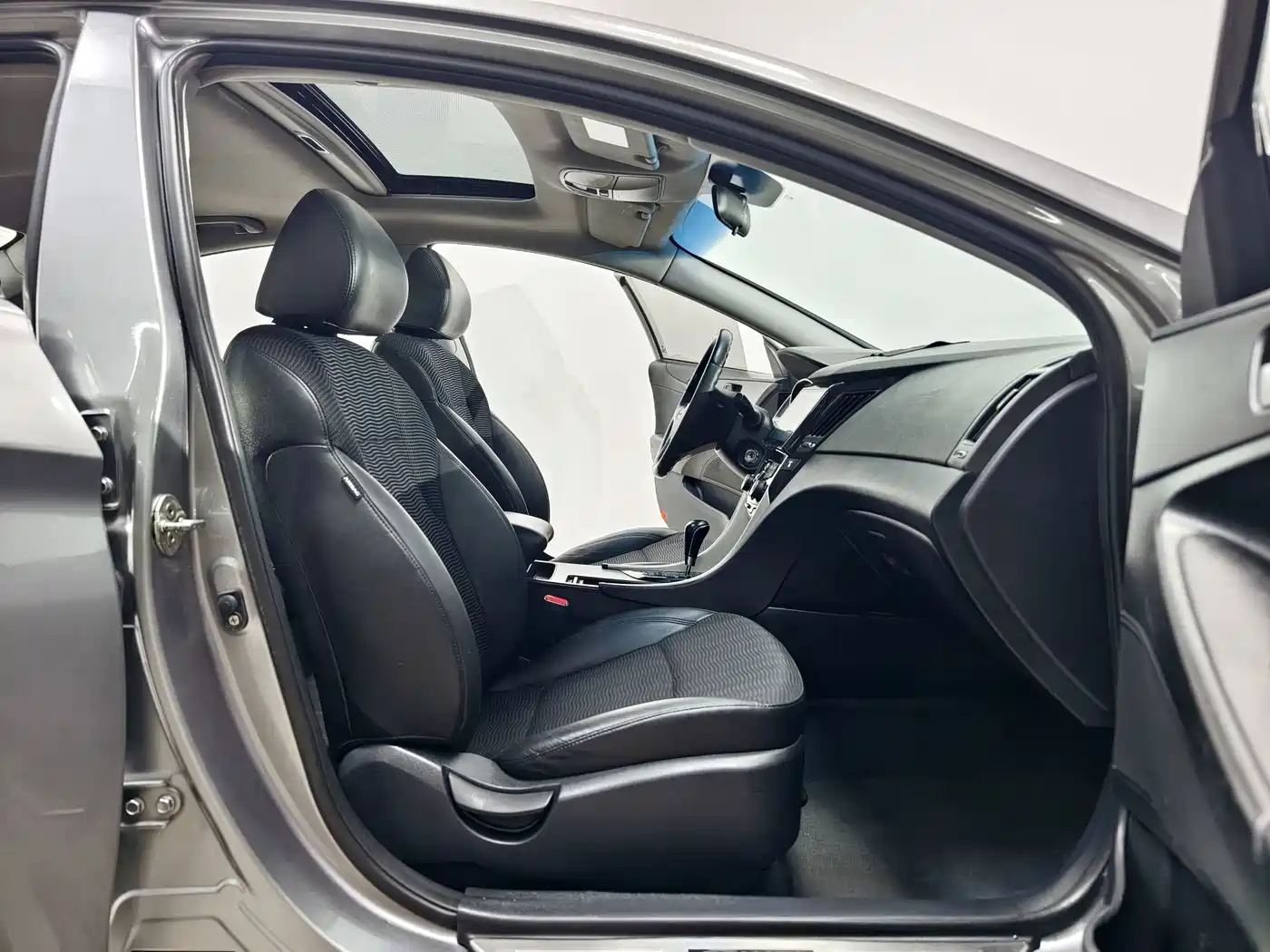 Hyundai Sonata 2012 2011 2.0L Auto Leading Edition