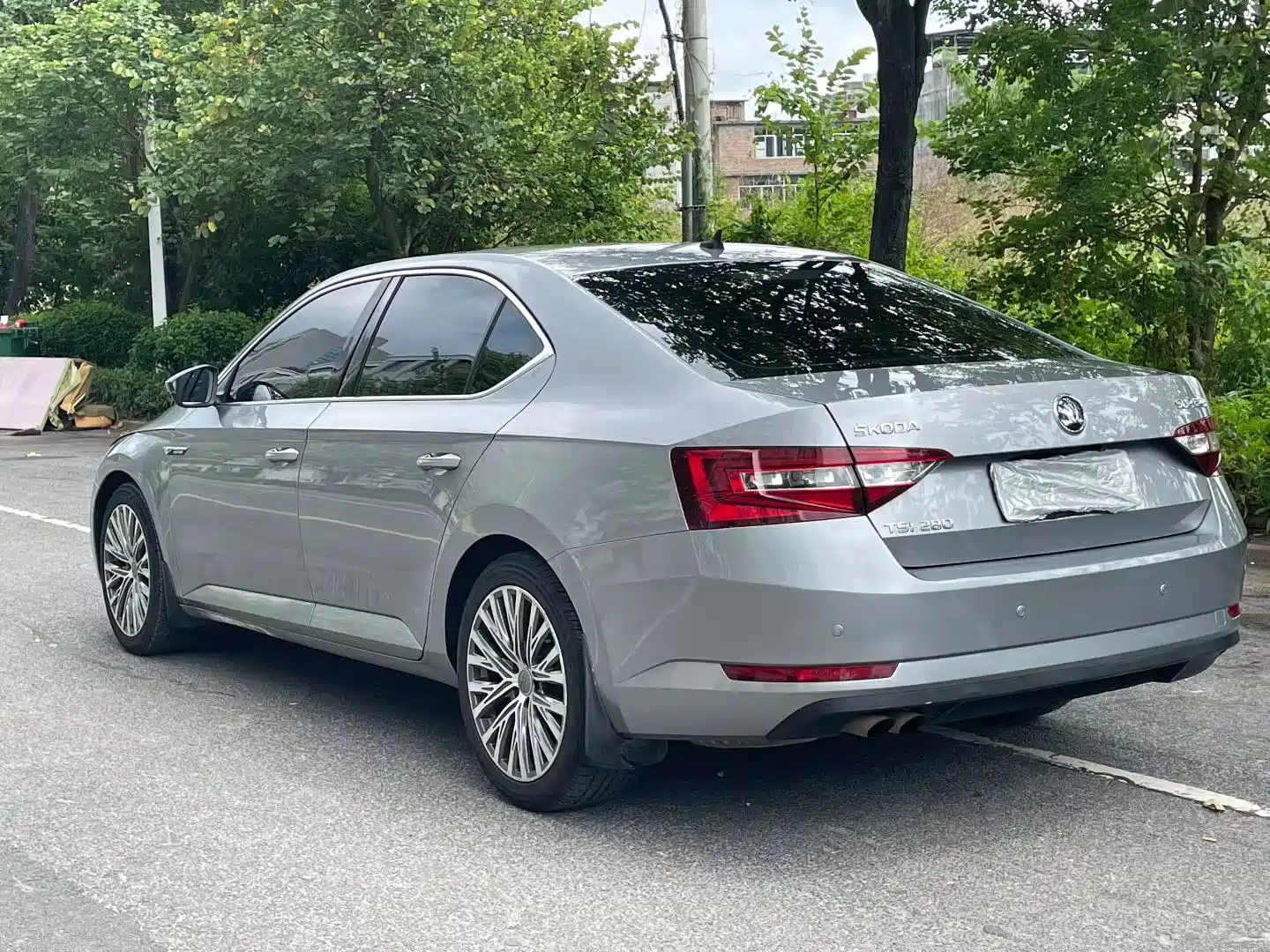 صورة 4 - Škoda Superb