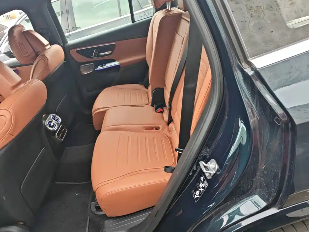 Фото 22 - Mercedes-Benz GLC