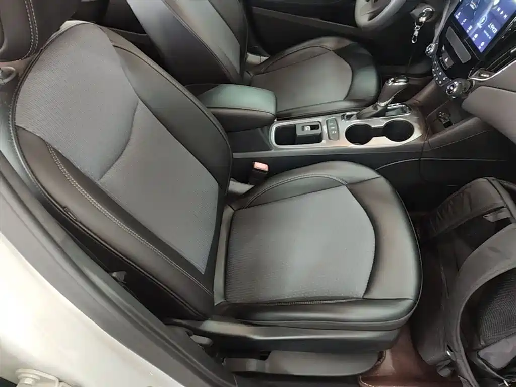 Chevrolet Cruze 2017 1.5L Automatic Stylish фото 25
