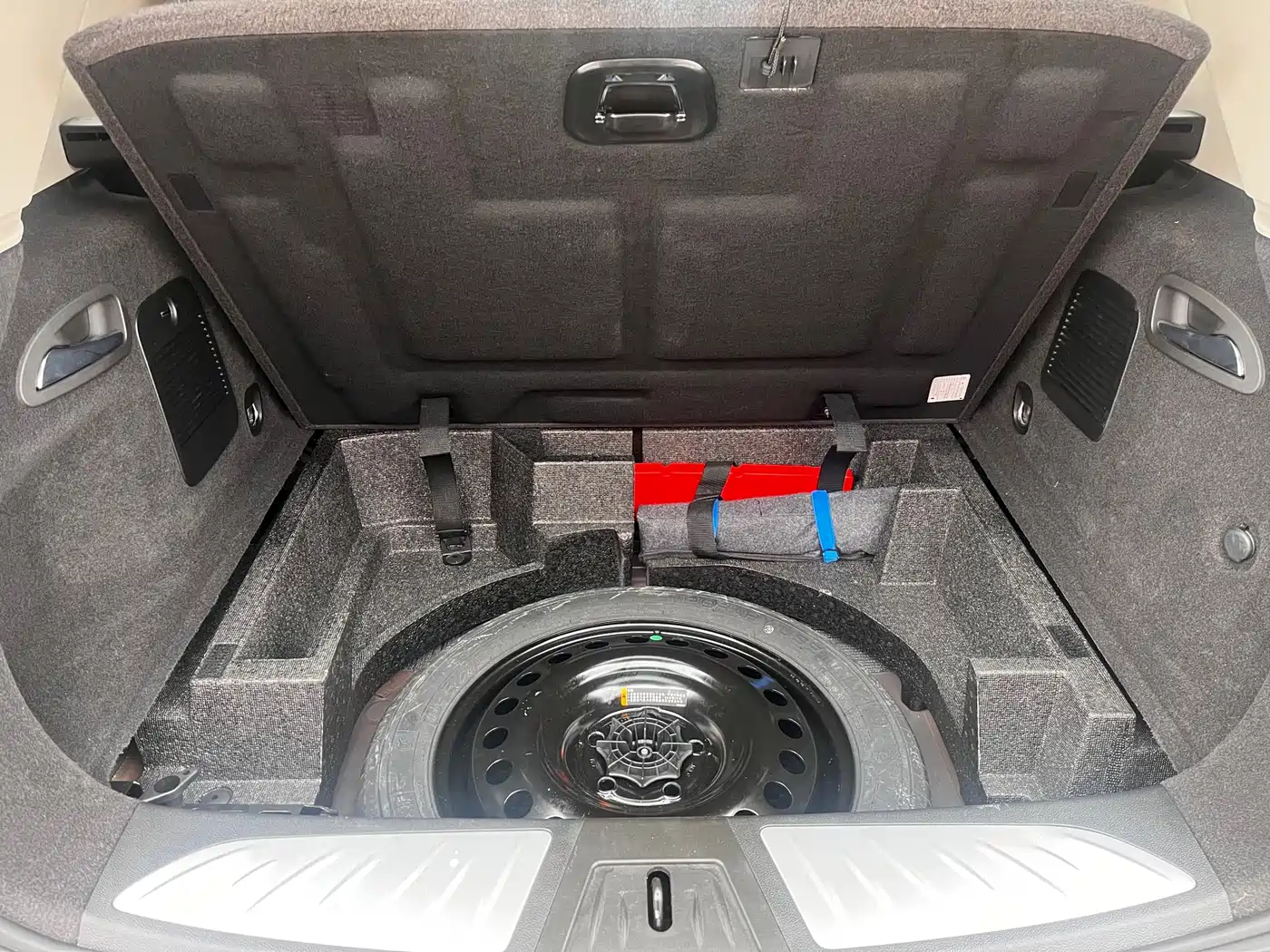 Buick Envision Plus 2019 28T AWD Elite Model China VI фото 16