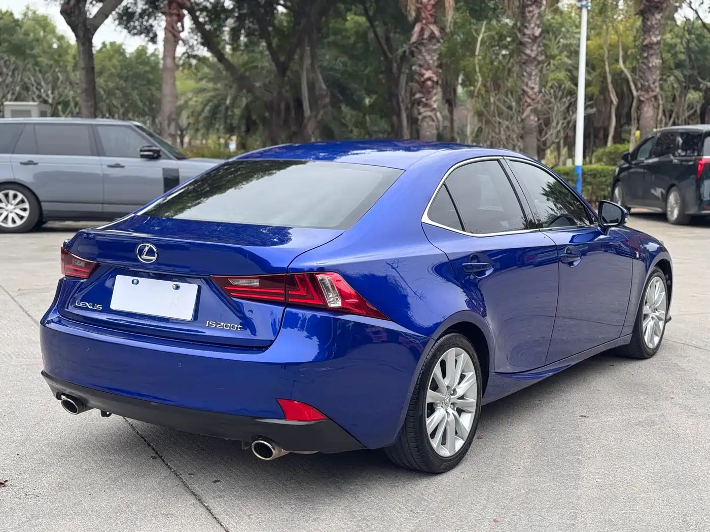 Lexus IS 2015 200t F SPORT фото 7