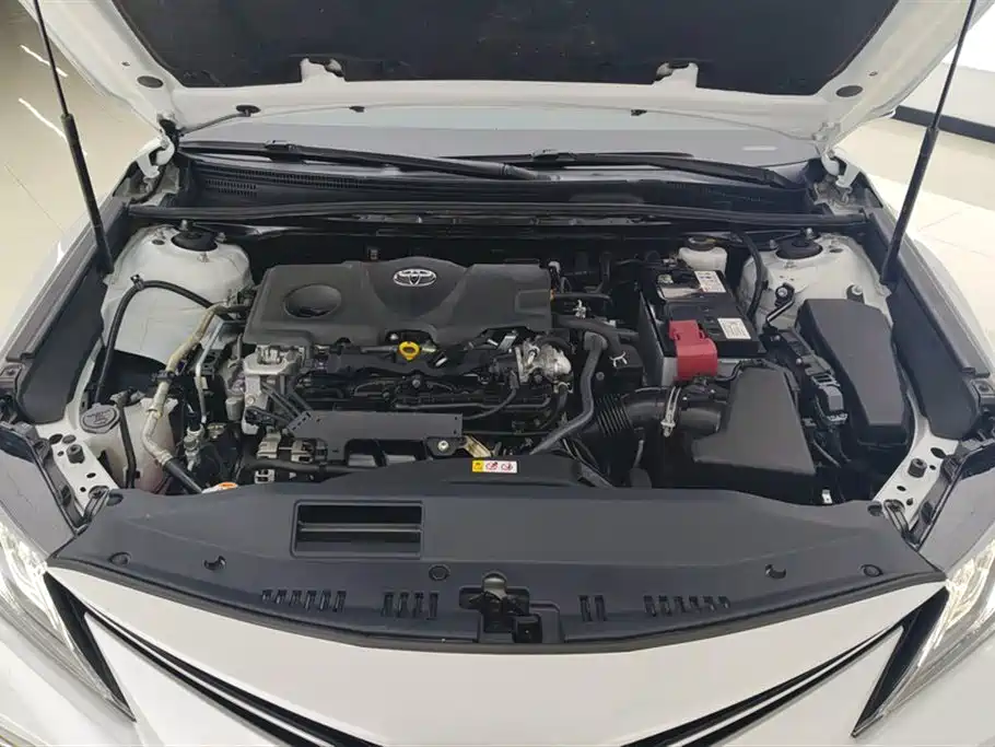 Toyota Camry 2021 2.5G Luxury Edition фото 10