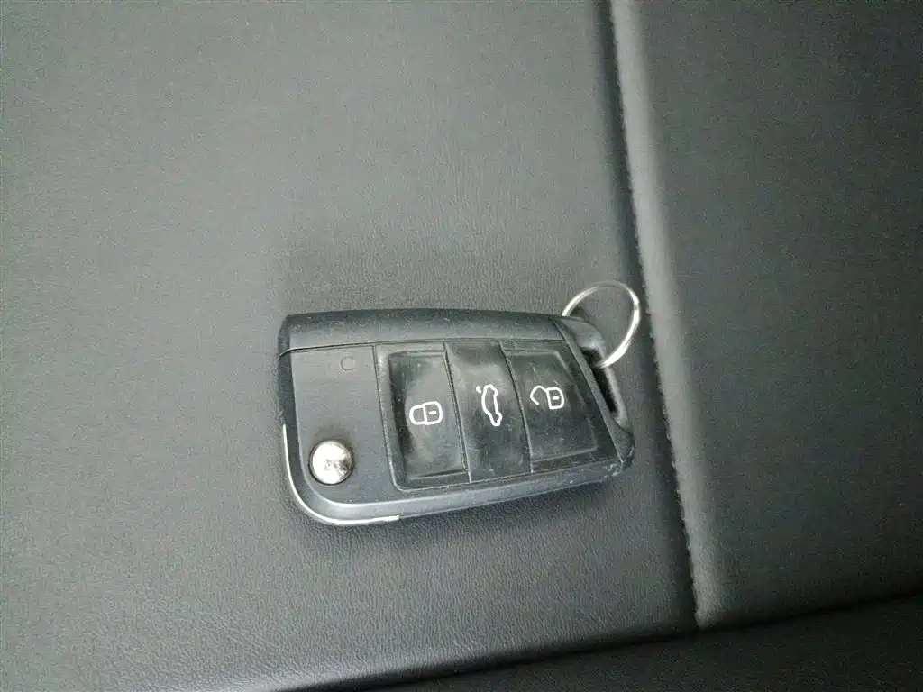 VOLKSWAGEN TU KAI