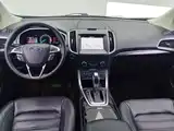 Photo 12 - Ford Edge