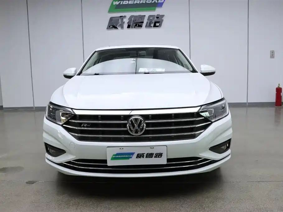 Volkswagen Sagitar 2021 280TSI DSG Comfort Smart Connect Edition фото 2