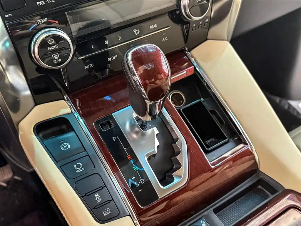 Toyota Alphard 2015 3.5L Luxury Edition фото 18