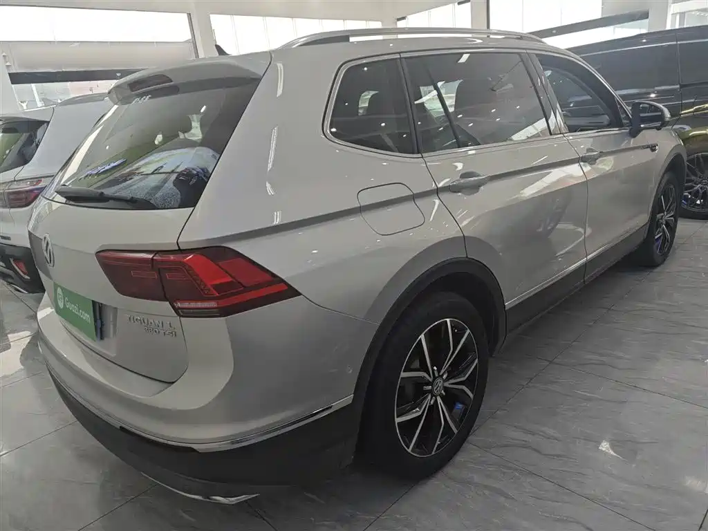 Volkswagen Tiguan L 2019 380TSI Automatic 4WD Intelligent Luxury 7-seater China VI фото 7
