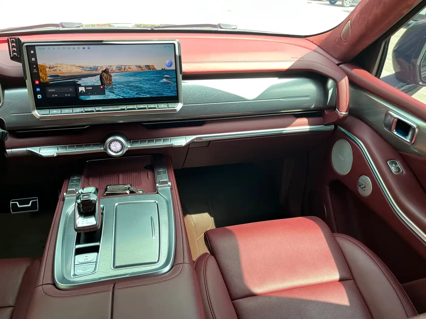 TANK TANK 700 NEW ENERGY