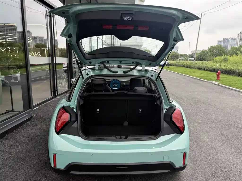 MINI MINI 2025 2025 1.5T COOPER Classic
