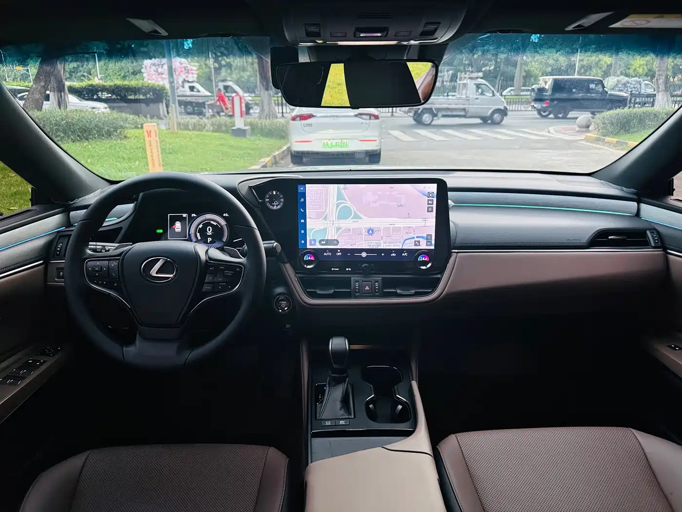 Lexus ES 2025 2025 300h Ultimate Edition
