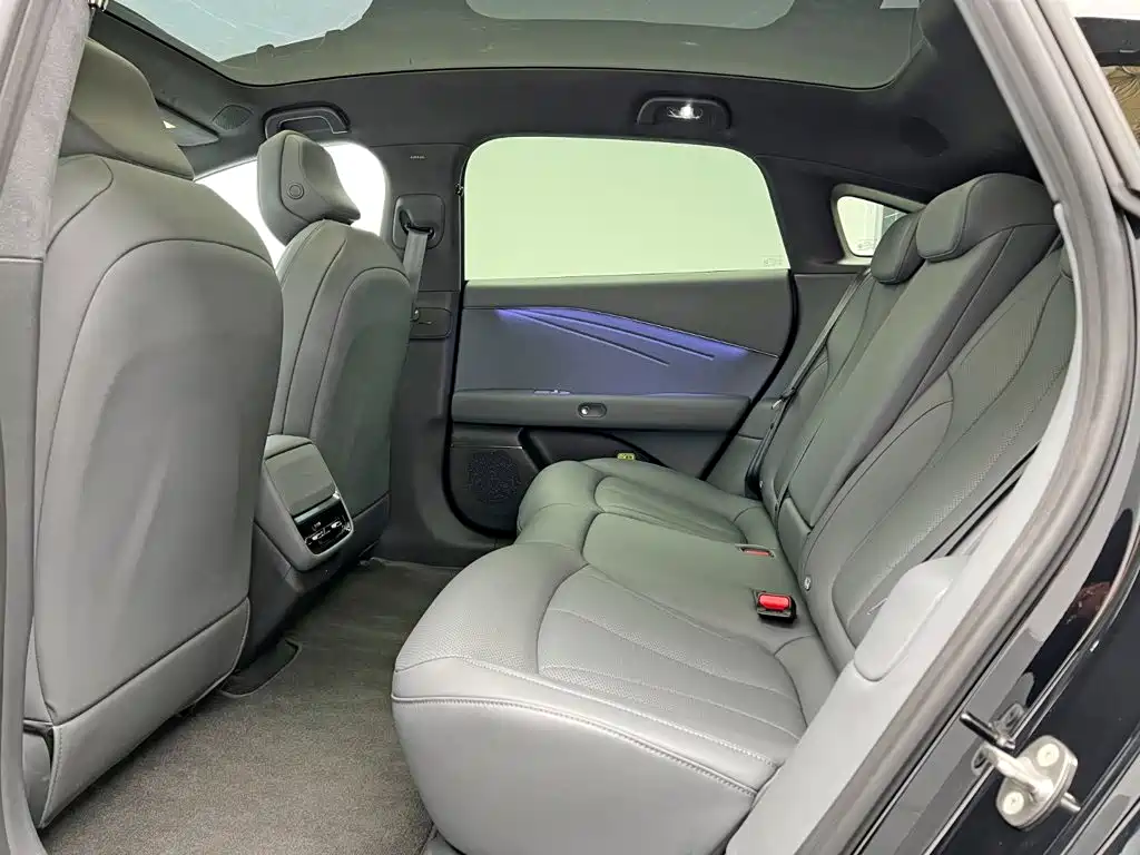 Photo 15 - XPeng P7+