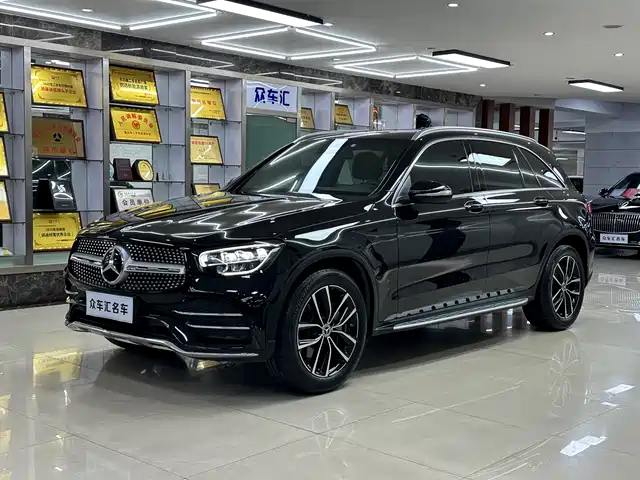 MERCEDES-BENZ GLC