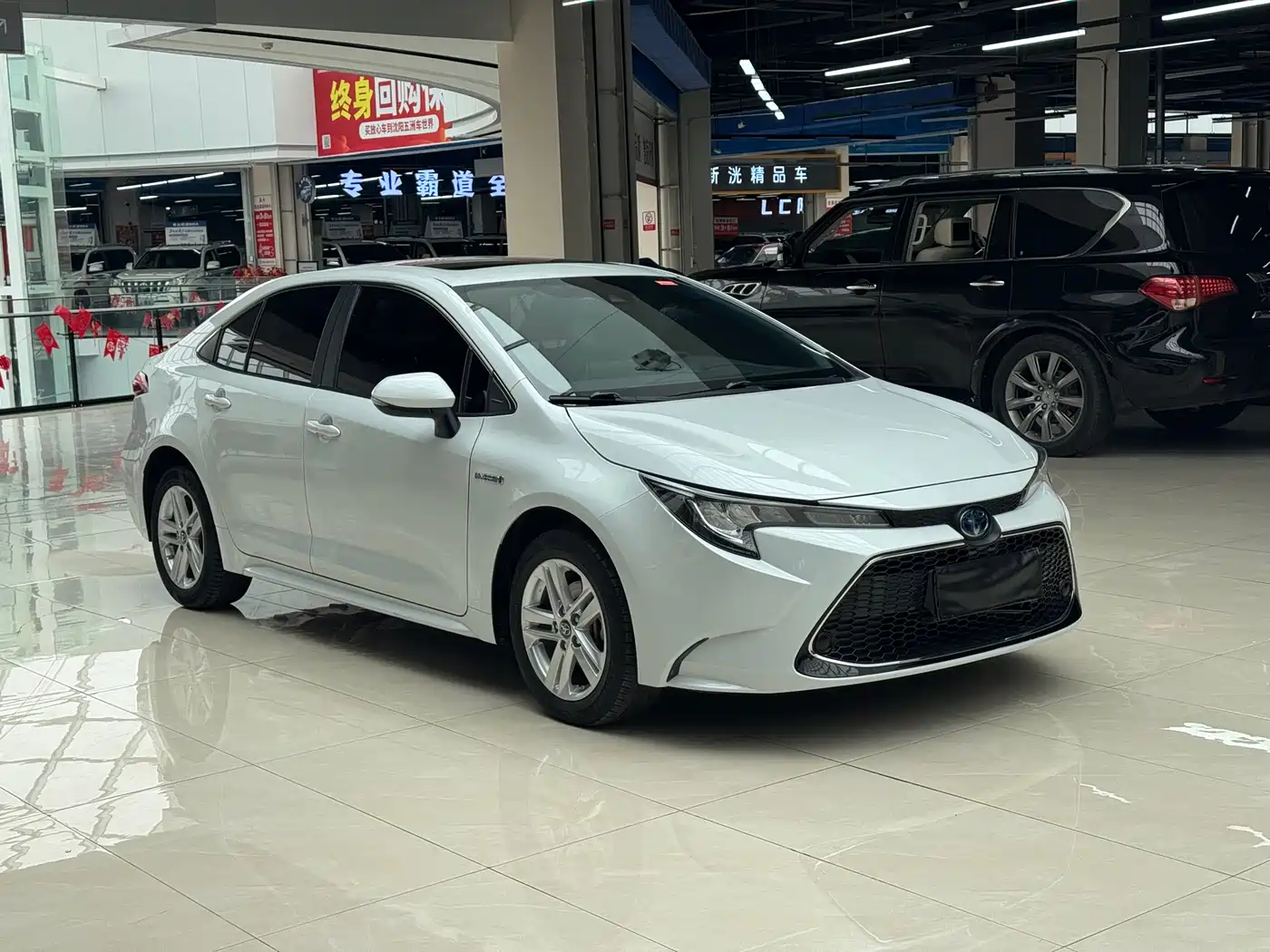 Toyota Levin 2022 Dual Engine 1.8H E-CVT Leading Edition фото 3