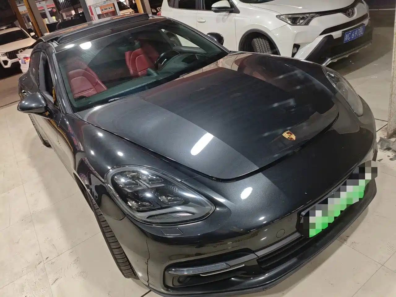 Фото 2 - Porsche Panamera New Energy