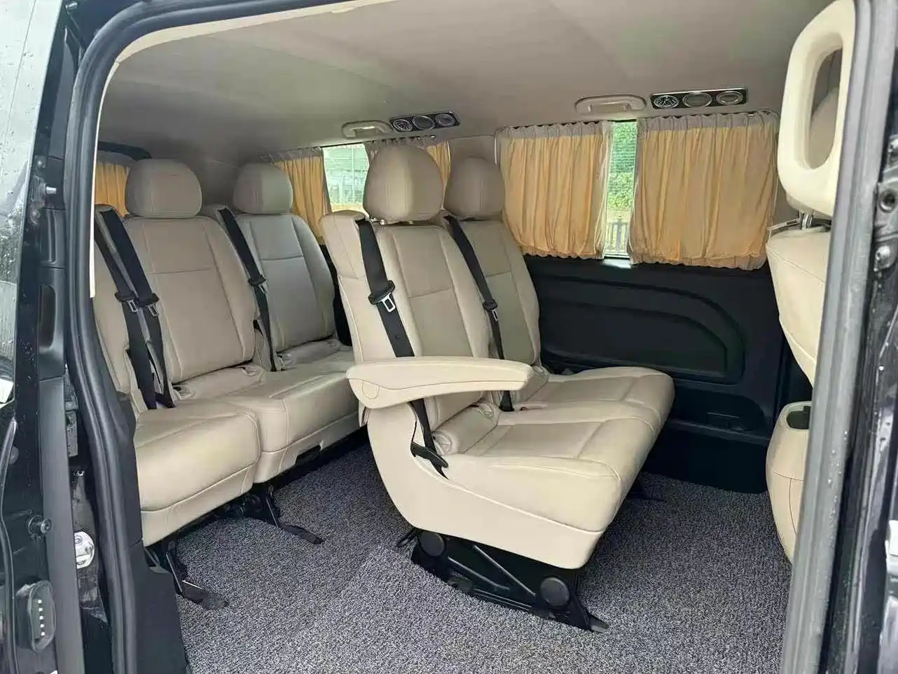 Mercedes-Benz Vito 2021 2.0T Elite 7-Seater фото 9