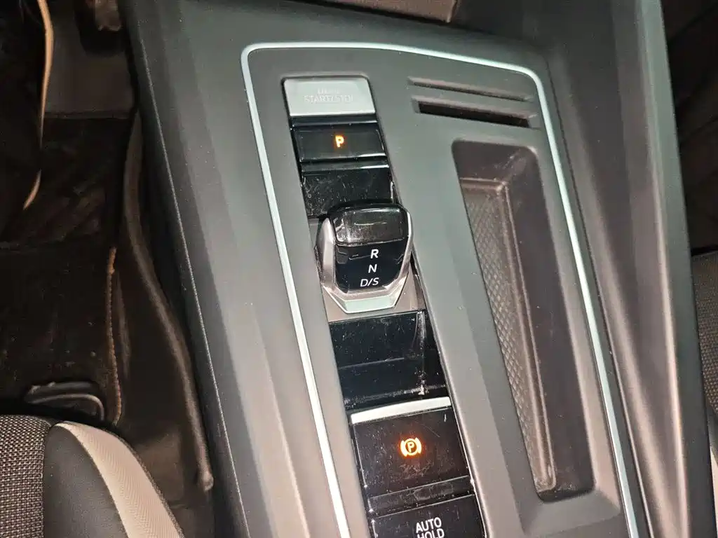 Volkswagen Golf 2023 Facelift 280TSI DSG Pro фото 10