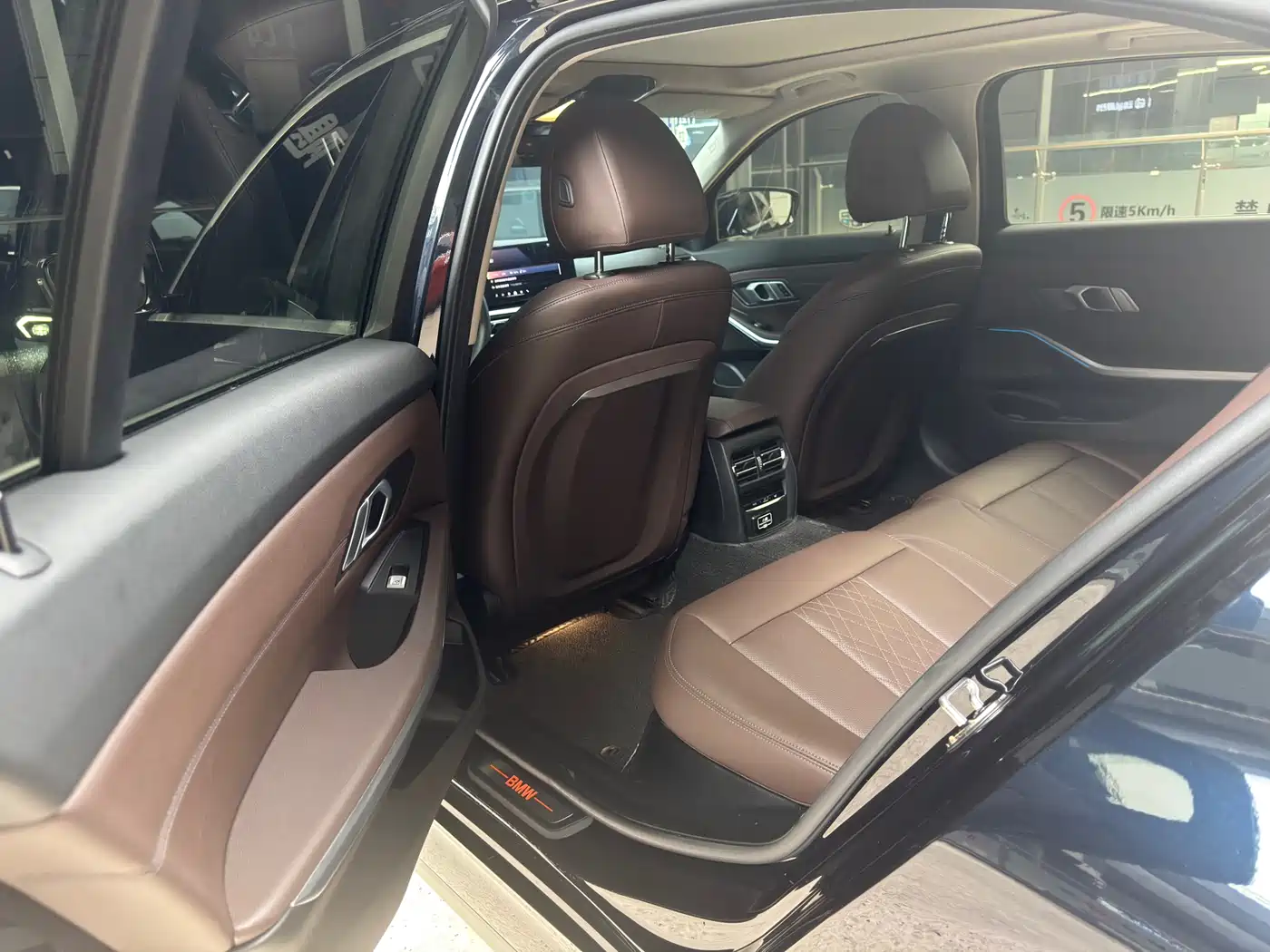 BMW i3 2024 eDrive 35 L фото 18