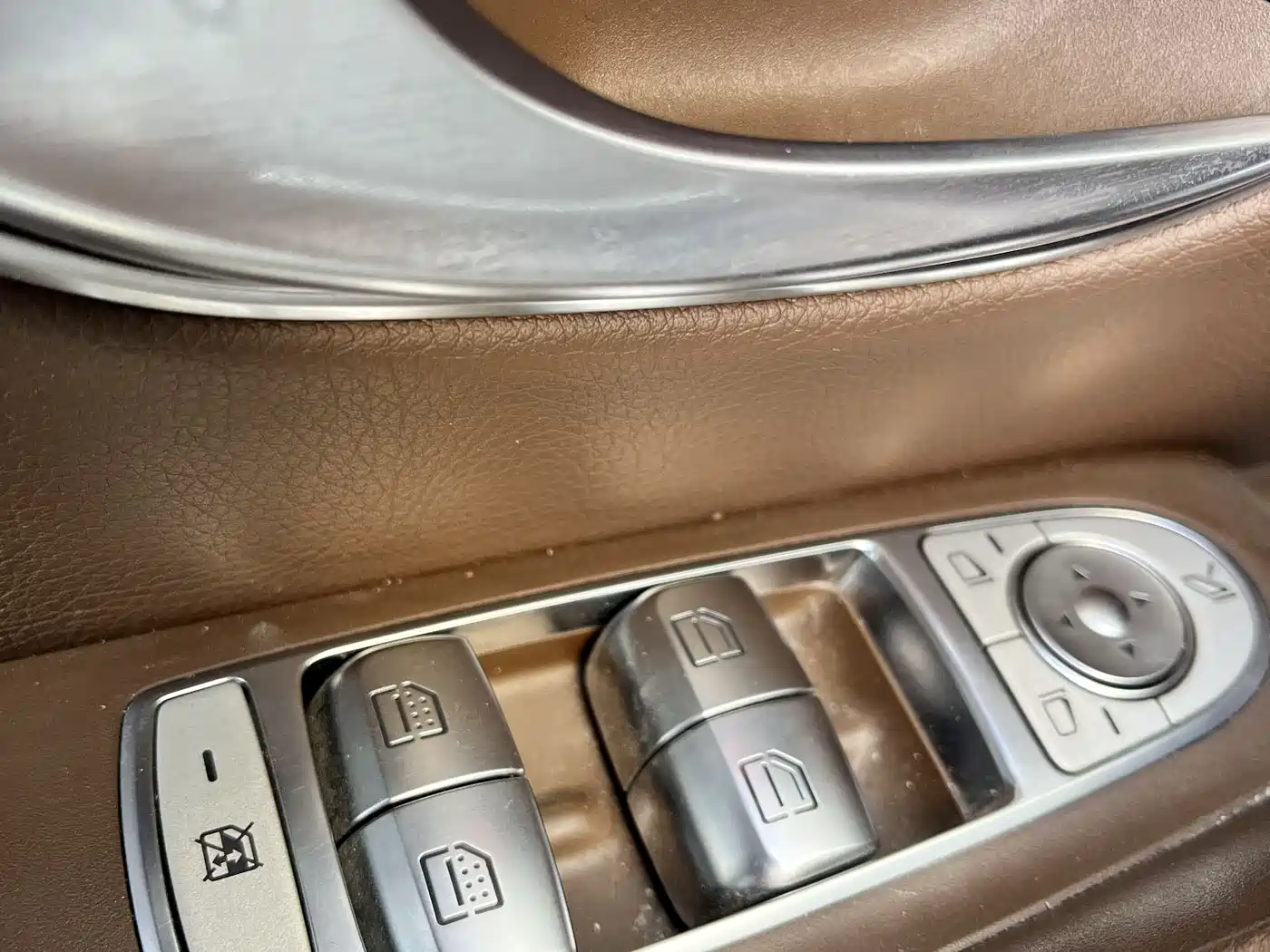 Mercedes-Benz E-Class 2023 E 300 L Luxury фото 21