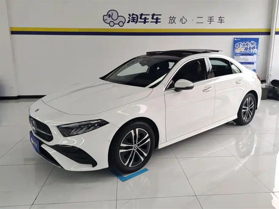 Mercedes-Benz A-Class 2023 A 200 L Dynamic