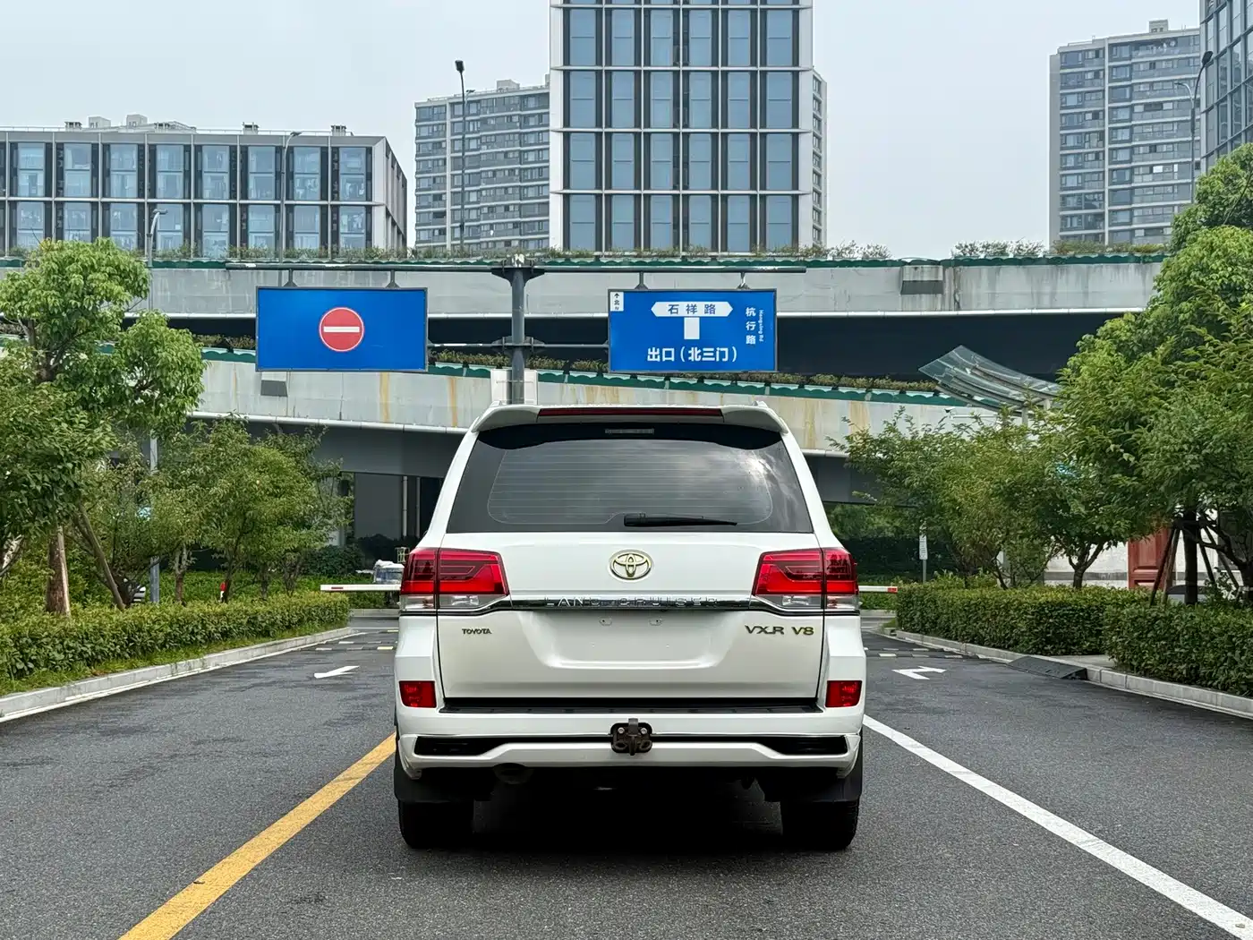 Toyota Land Cruiser (Import) 2018