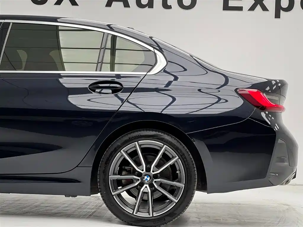 BMW 3 Series 2023 320Li M Sport Package фото 11