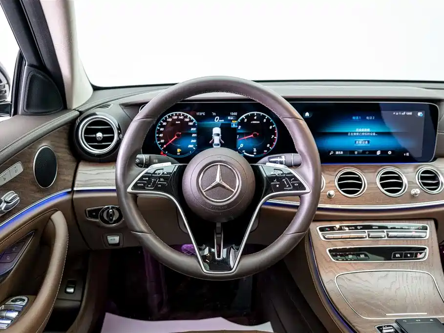Mercedes-Benz E-Class 2023 E 300 L Fashion фото 20