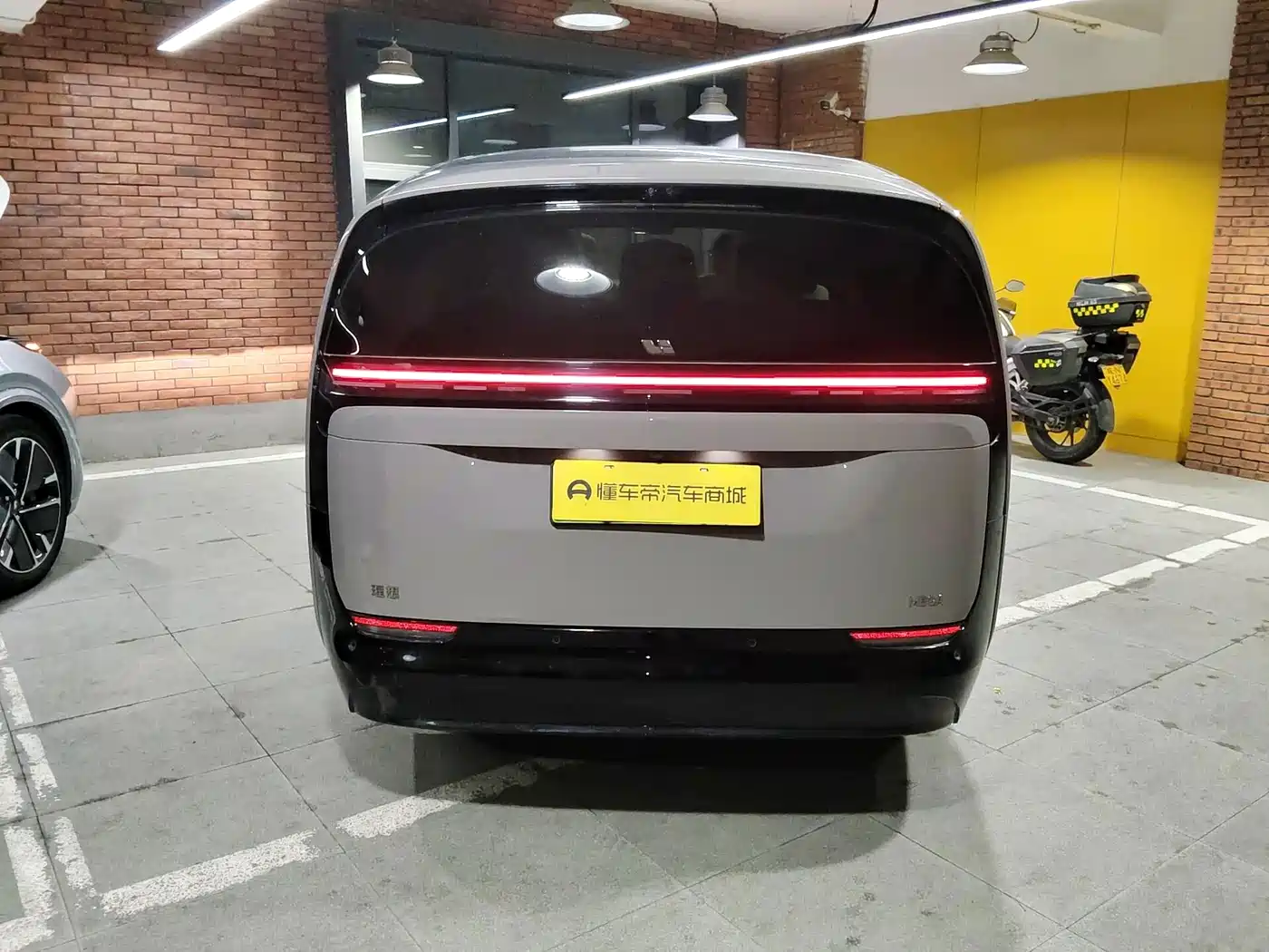 Li Auto MEGA 2024 2024 Ultra