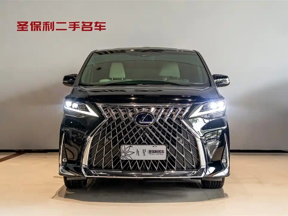 Lexus LM 2020 300h Seven-Seater Elegance Edition фото 2