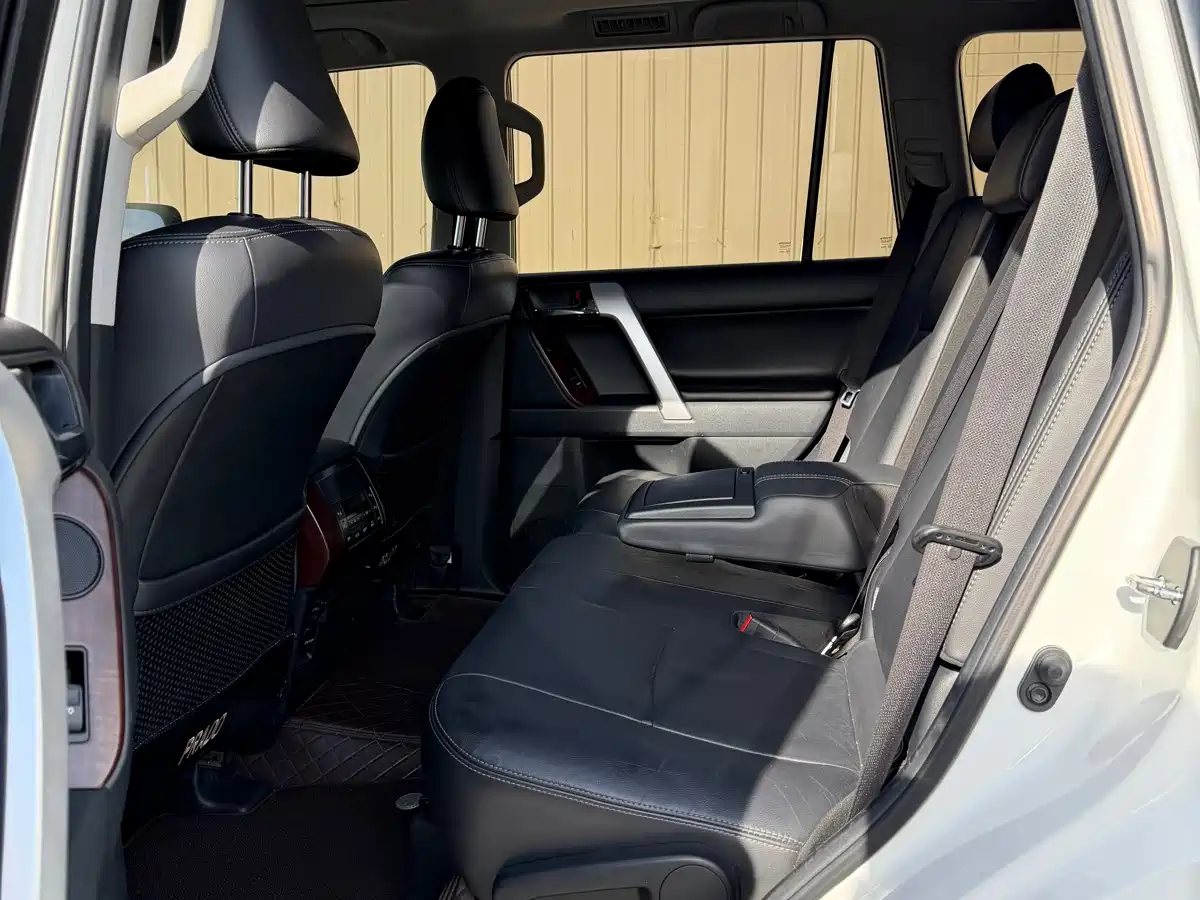 Toyota Prado 2016 3.5L Auto VX NAVI фото 6