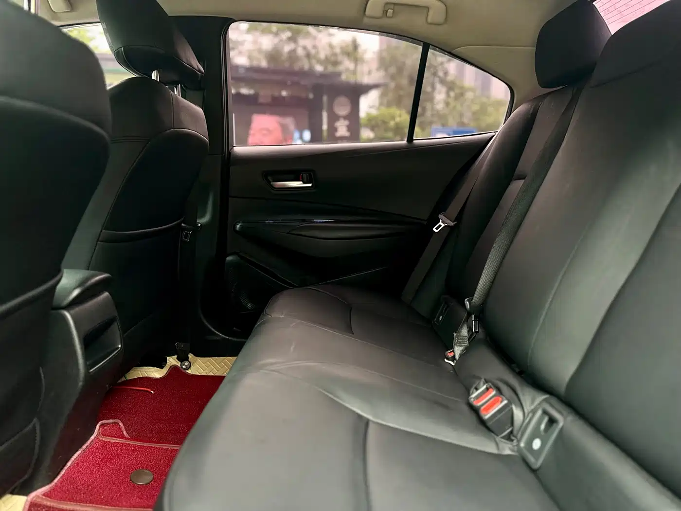 Toyota Corolla 2019 1.2T S-CVT GL Pioneer Edition фото 8
